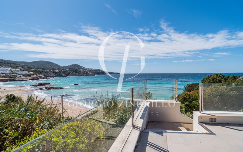 RESTAURANT IN FIRST LINE SEA VIEW CALA TARIDA