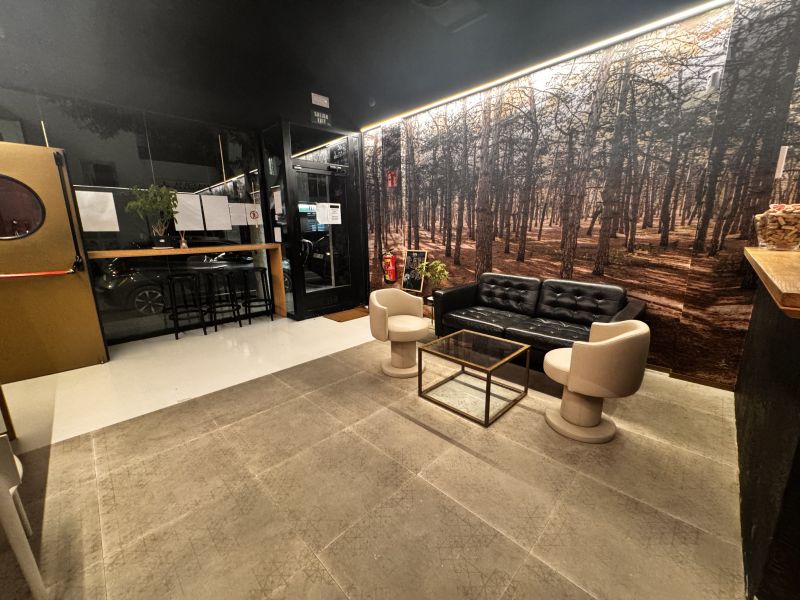 -EN TRASPASO- Cafe concierto en Vicent Orvay y Serra