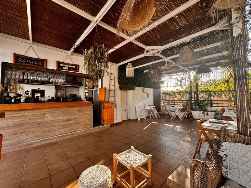 -EN ALQUILER/EN VENTA- Bar-Restaurante en Port des Torrets (Playa)
