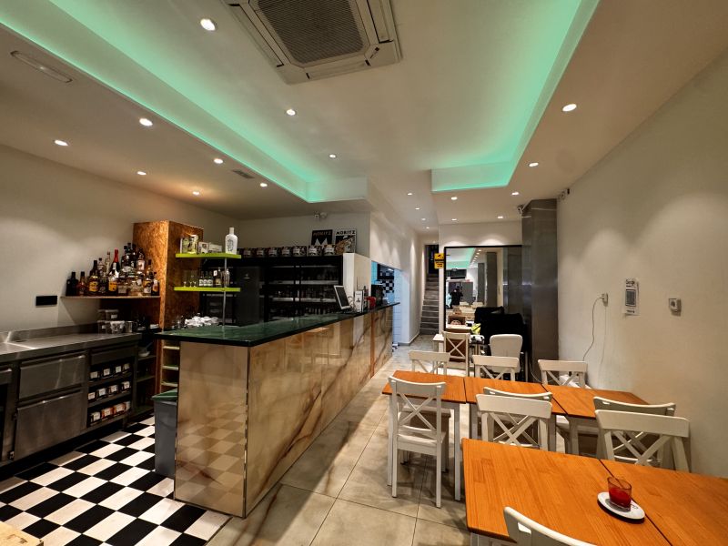 -EN TRASPASO- Restaurante/Bar en Av. España