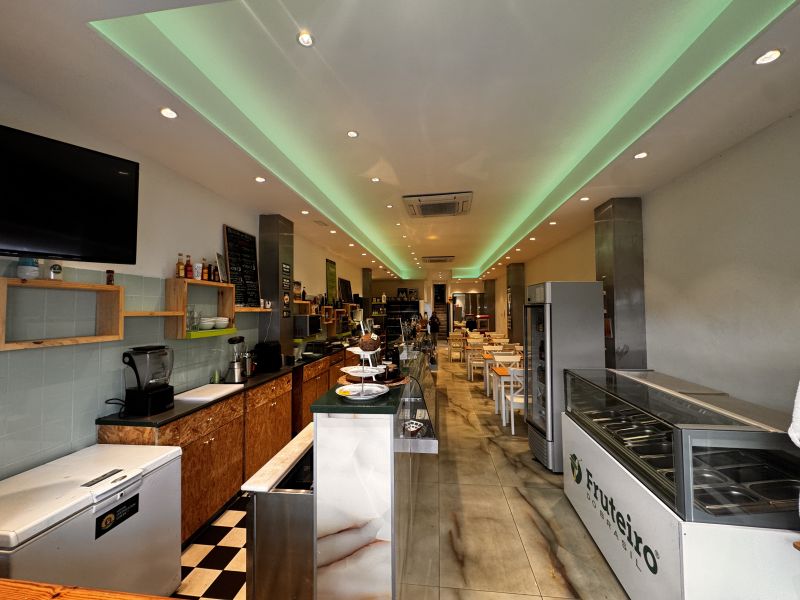 -EN TRASPASO- Restaurante/Bar en Av. España