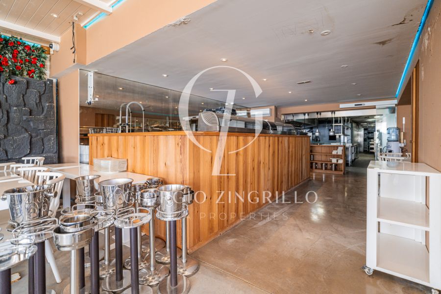 -EN VENTA- RESTAURANTE EN PRIMERA LINEA MAR CALA TARIDA