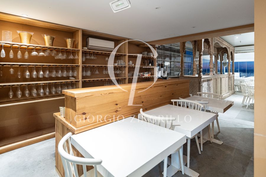 -EN VENTA- RESTAURANTE EN PRIMERA LINEA MAR CALA TARIDA