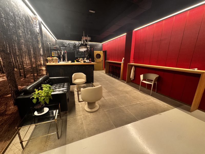 -EN TRASPASO- Cafe concierto en Vicent Orvay y Serra