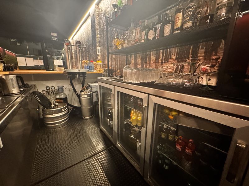 -EN TRASPASO- Cafe concierto en Vicent Orvay y Serra