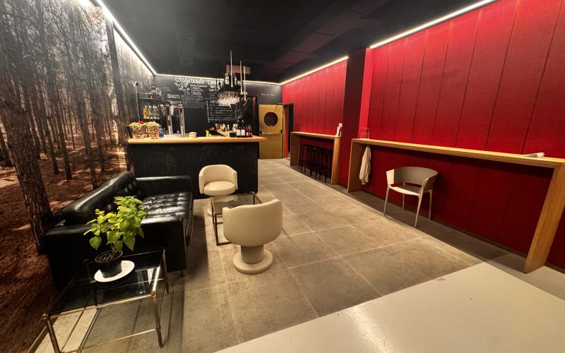 -EN TRASPASO- Cafe concierto en Vicent Orvay y Serra