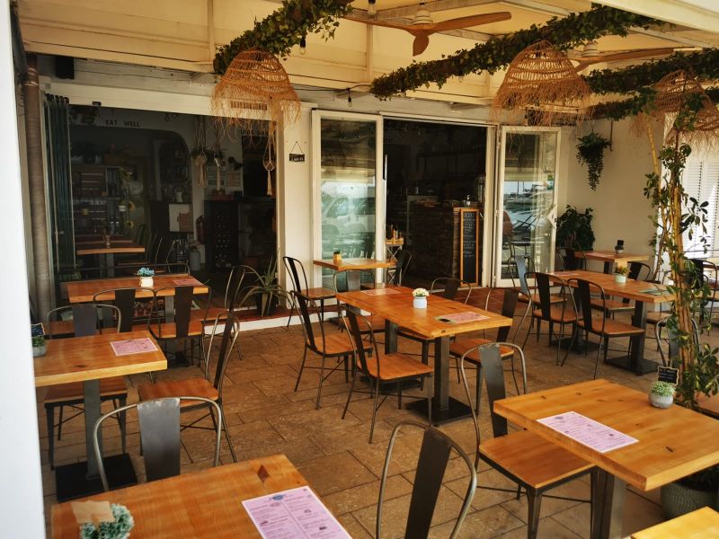 Restaurante en la Marina de Santa Eularia