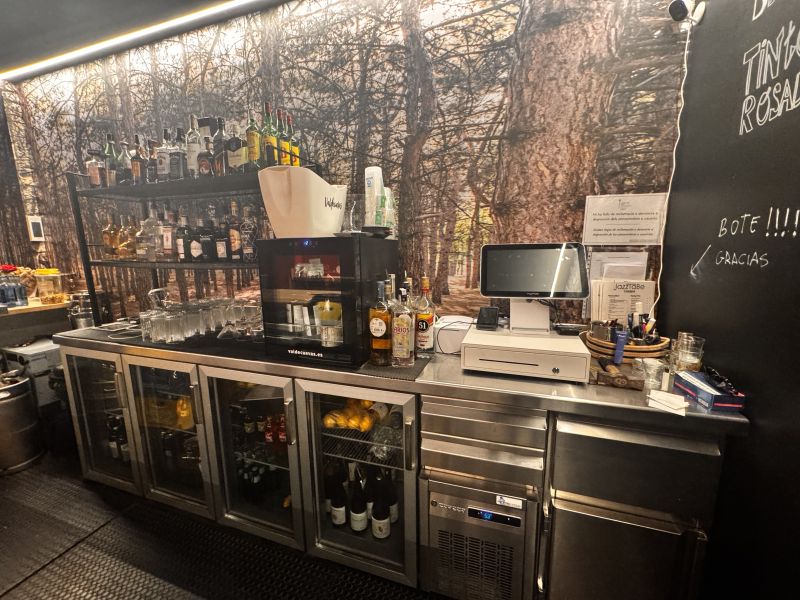 -EN TRASPASO- Cafe concierto en Vicent Orvay y Serra