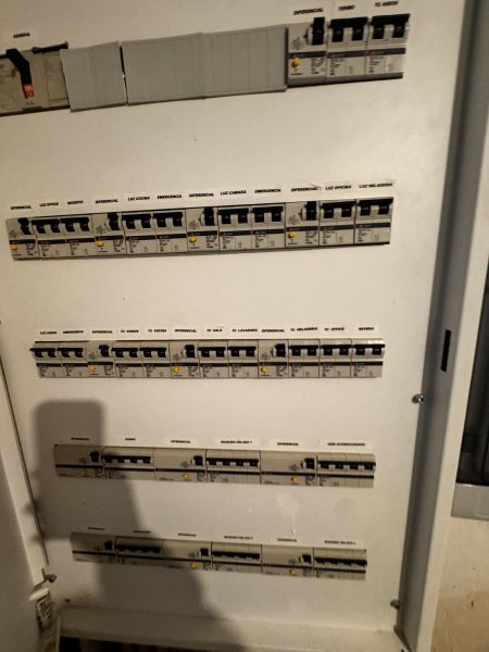 -EN TRASPASO- Restaurante/Bar en Av. España