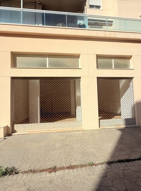 PREMISES IN CALLE MEDITERRANEA