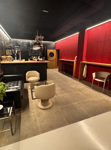 -TRANSFER LEASE- Premises with Cafe concierto licence