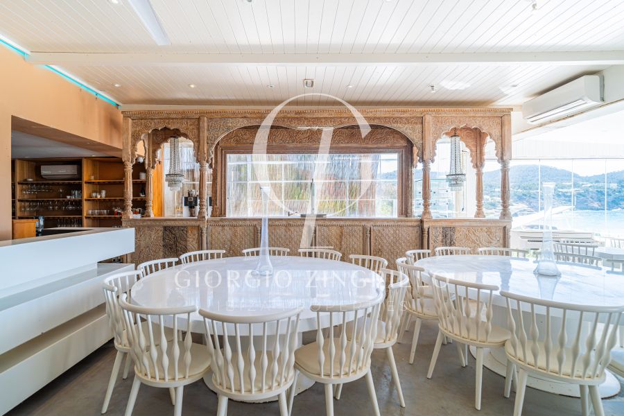 -EN VENTA- RESTAURANTE EN PRIMERA LINEA MAR CALA TARIDA