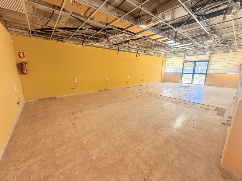 Local comercial con  vista mar