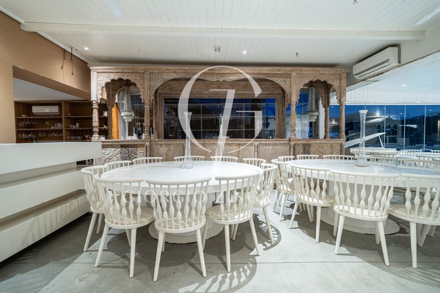-EN VENTA- RESTAURANTE EN PRIMERA LINEA MAR CALA TARIDA