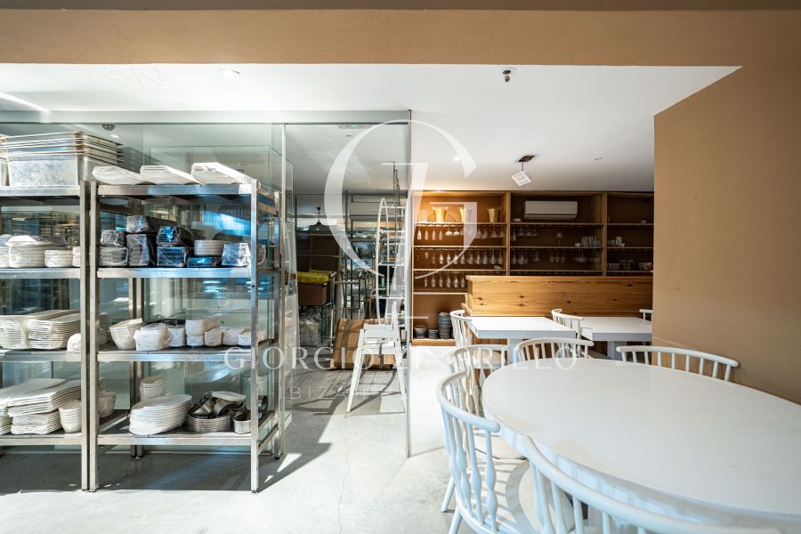 -EN VENTA- RESTAURANTE EN PRIMERA LINEA MAR CALA TARIDA