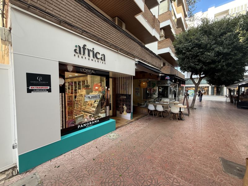 Local en pasaje Metge Antoni Serra