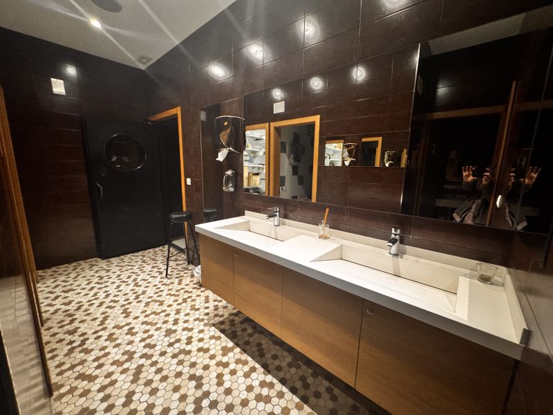 -EN TRASPASO- Cafe concierto en Vicent Orvay y Serra