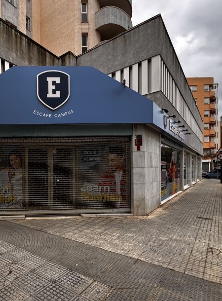 -ON RENT- PREMISES IN IGNACIO WALLIS