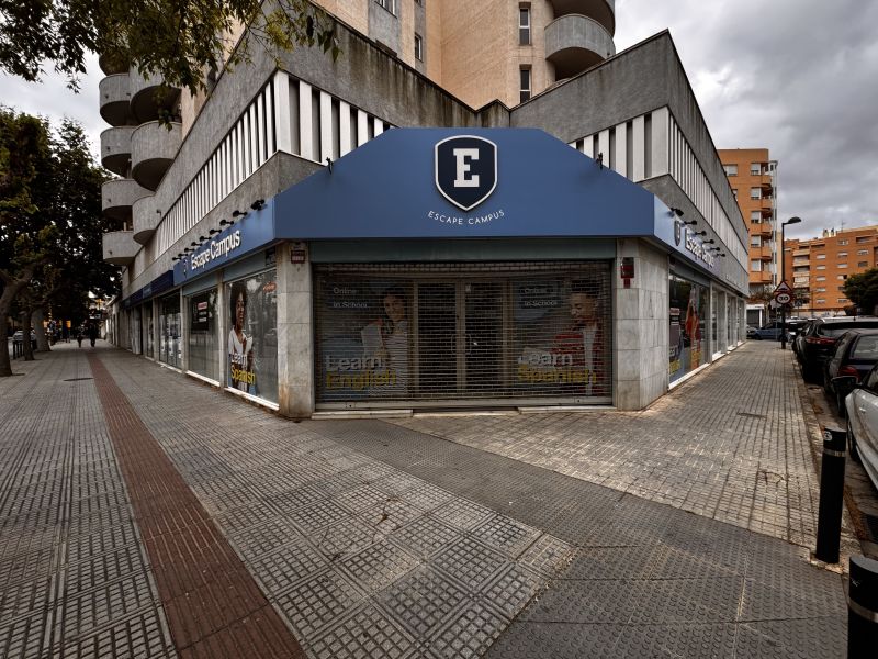 -EN ALQUILER- Local comercial en Ignacio Wallis