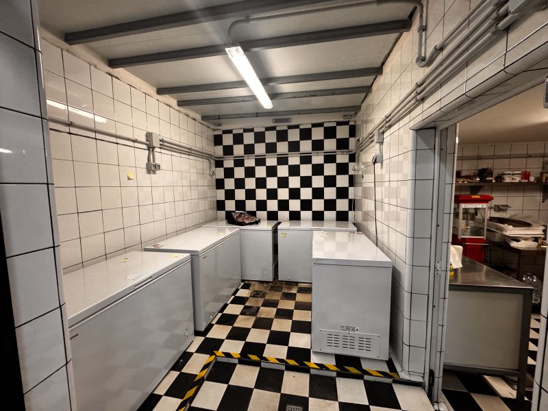 -EN TRASPASO- Restaurante/Bar en Av. España