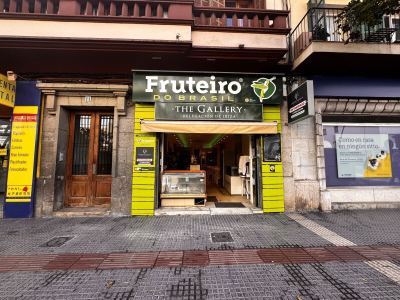 -EN TRASPASO- Restaurante/Bar en Av. España