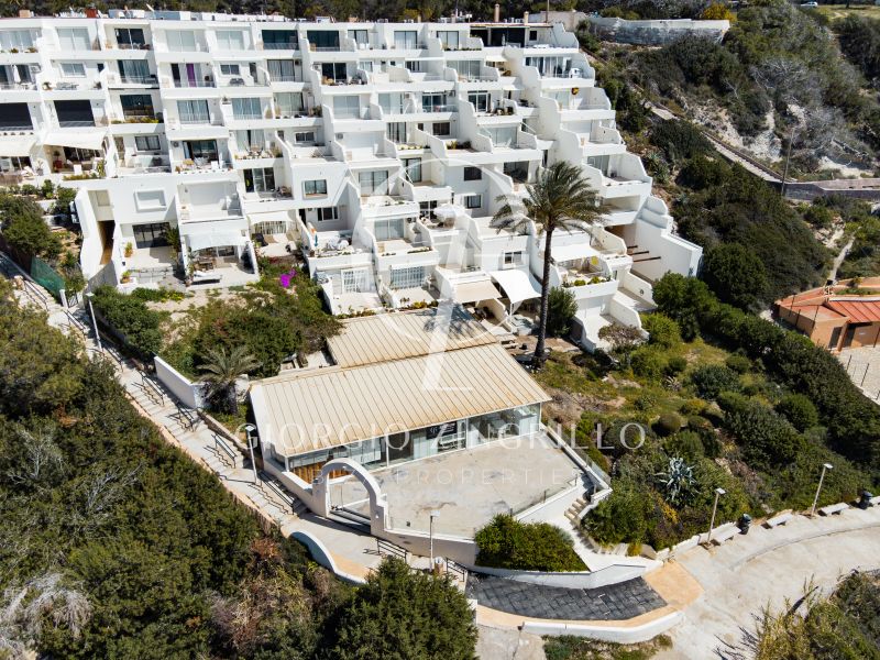 -EN VENTA- RESTAURANTE EN PRIMERA LINEA MAR CALA TARIDA