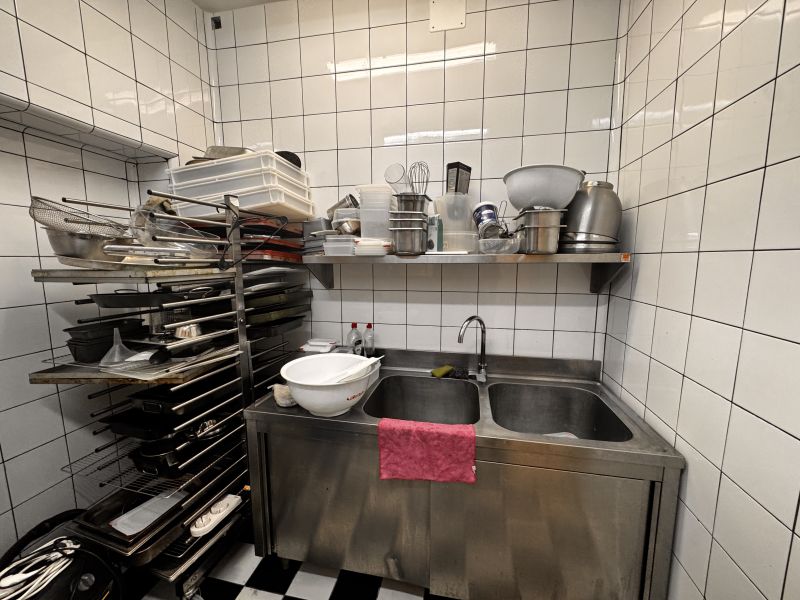 -EN TRASPASO- Restaurante/Bar en Av. España