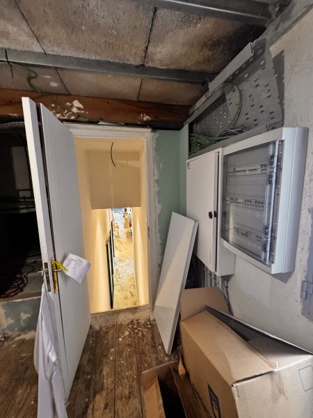 -EN TRASPASO- Restaurante/Bar en Av. España