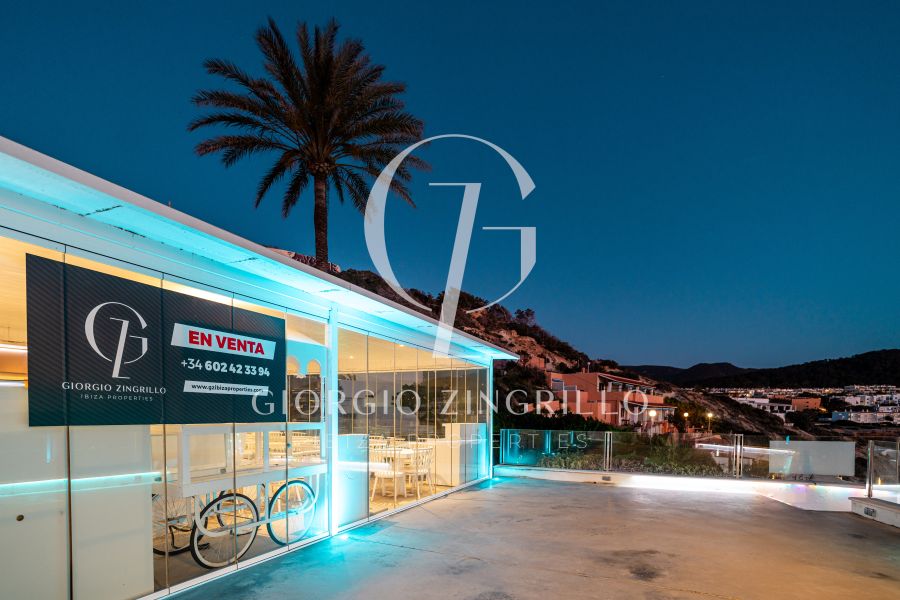 -EN VENTA- RESTAURANTE EN PRIMERA LINEA MAR CALA TARIDA