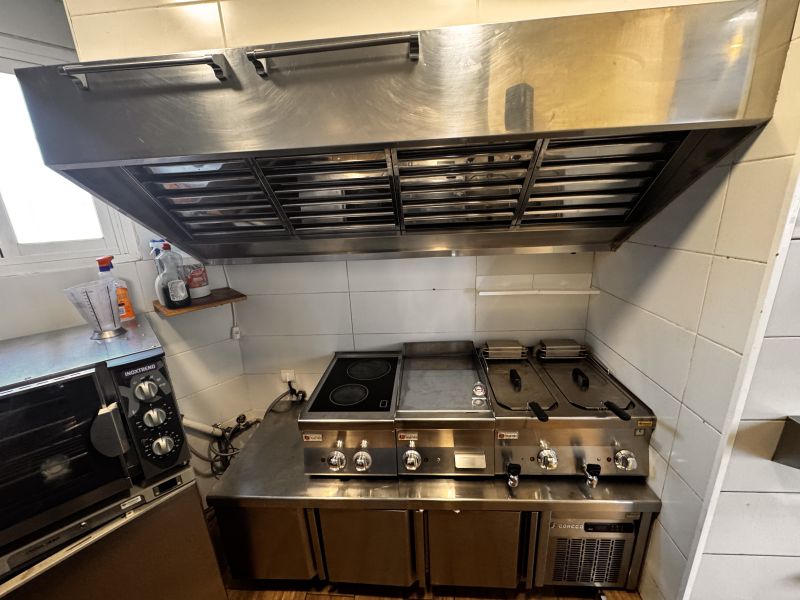 -EN ALQUILER/EN VENTA- Bar-Restaurante en Port des Torrets (Playa)