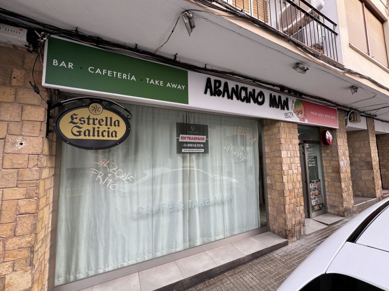 Bar cafeteria en Via Romana