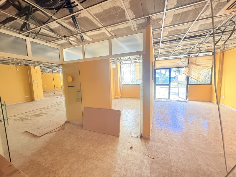 Local comercial con  vista mar