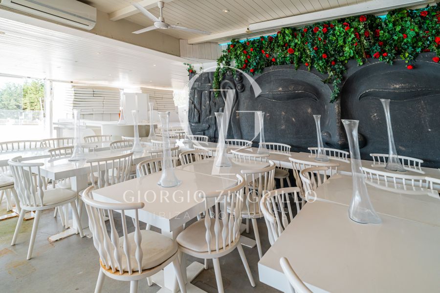 -EN VENTA- RESTAURANTE EN PRIMERA LINEA MAR CALA TARIDA