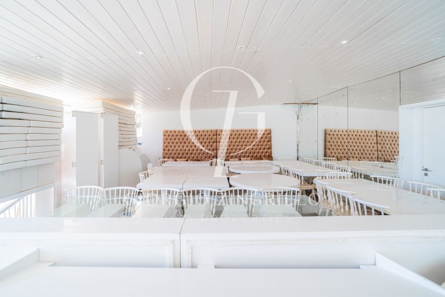 -EN VENTA- RESTAURANTE EN PRIMERA LINEA MAR CALA TARIDA