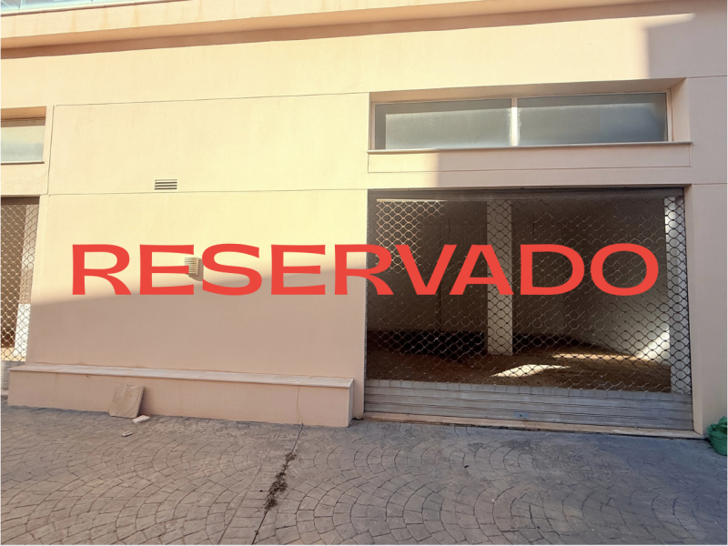Local comercial en calle mediterranea