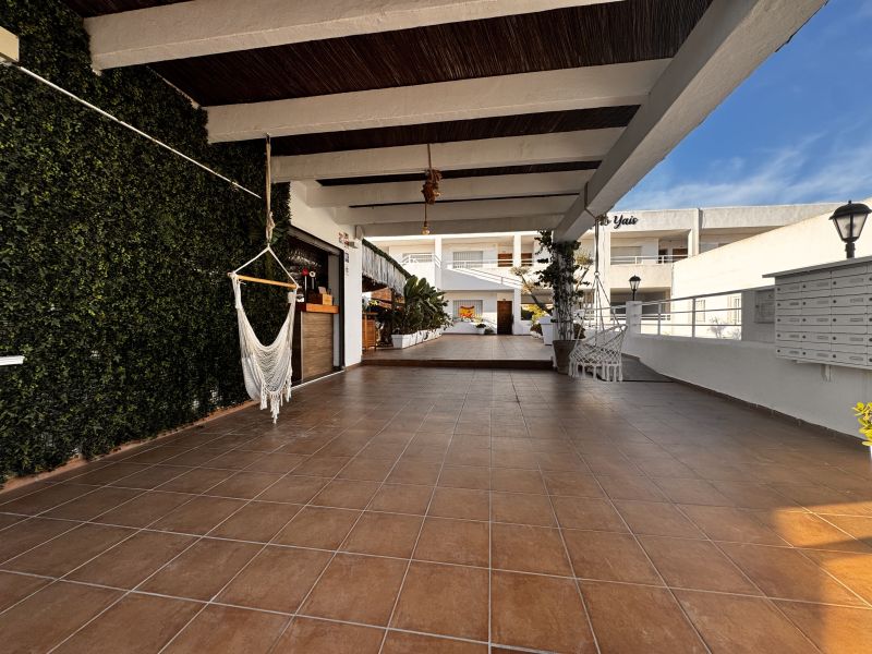 -EN ALQUILER/EN VENTA- Bar-Restaurante en Port des Torrets (Playa)