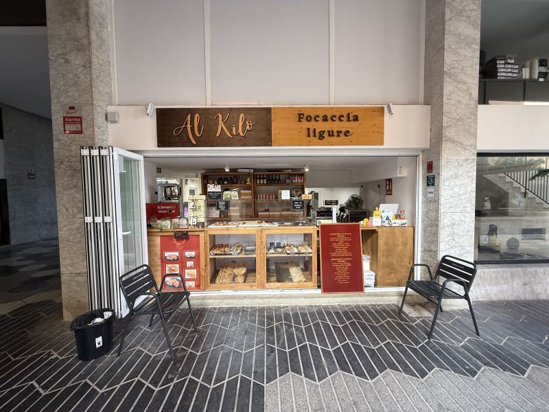 Pizzeria in calle Felip II