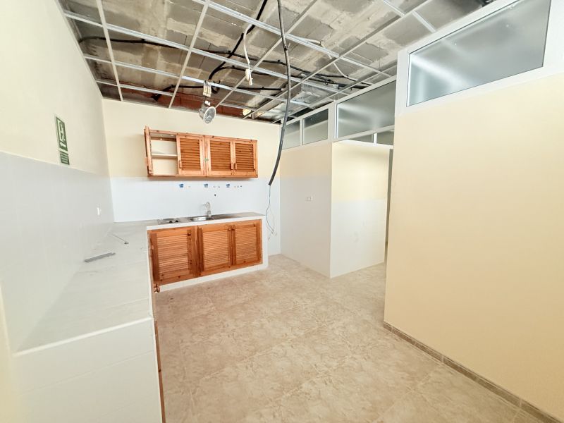 Local comercial vista mar