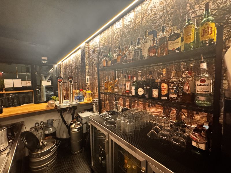 -EN TRASPASO- Cafe concierto en Vicent Orvay y Serra