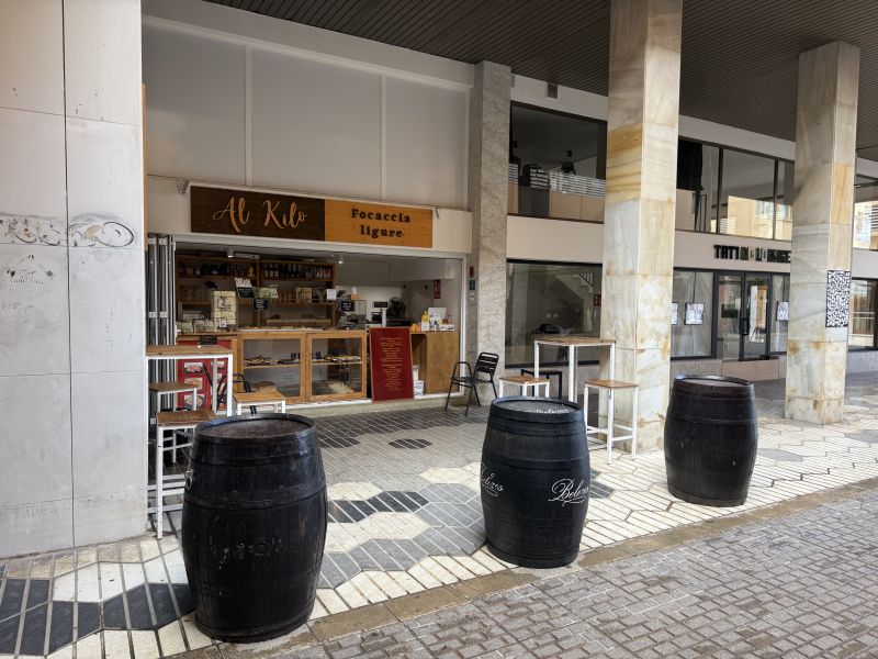 Pizzeria in calle Felip II