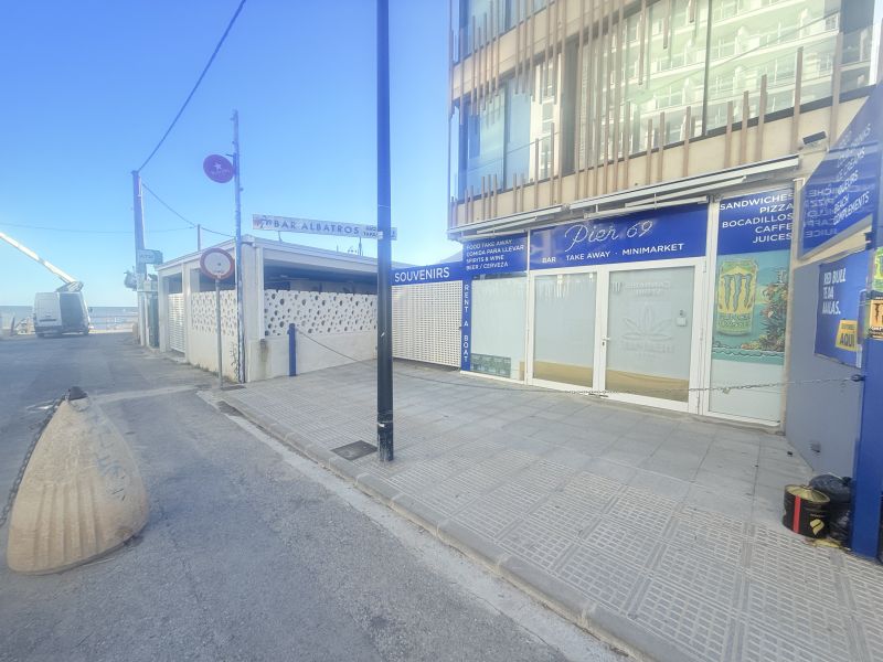 Tienda de comestibles & souvenir