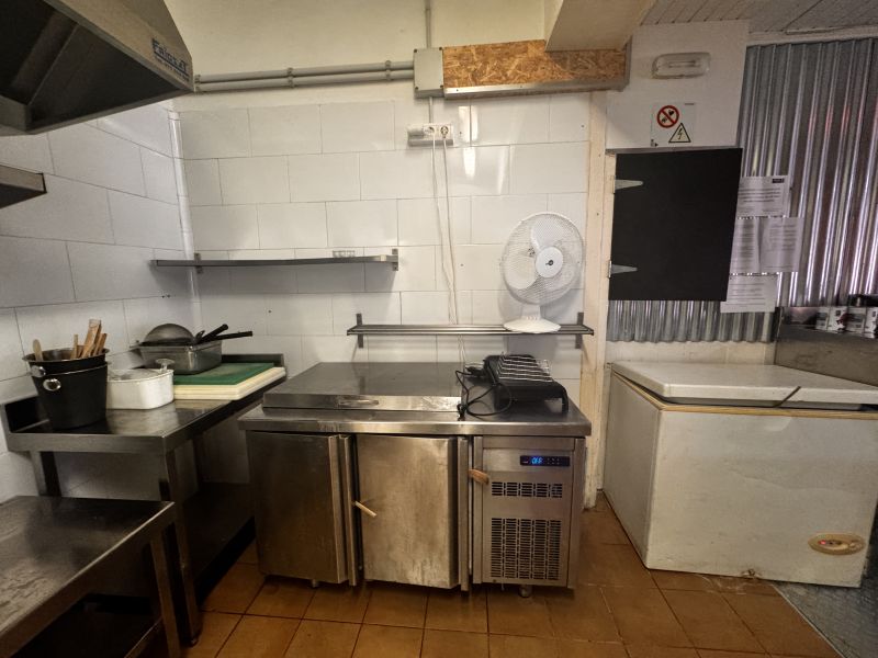 -EN ALQUILER- Restaurante en calle General Prim (San Antonio)