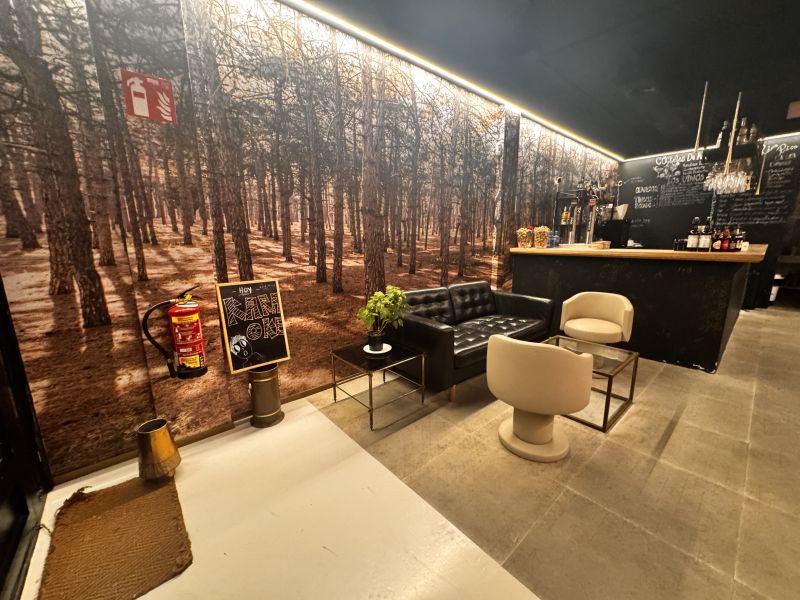 -EN TRASPASO- Cafe concierto en Vicent Orvay y Serra