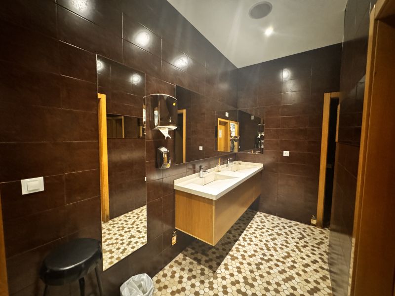 -EN TRASPASO- Cafe concierto en Vicent Orvay y Serra