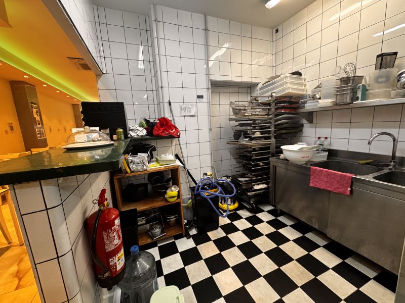 -EN TRASPASO- Restaurante/Bar en Av. España