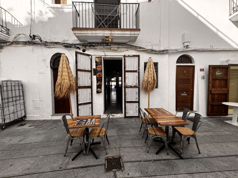 -EN TRASPASO- Local en Av. Andanes (primera linea puerto)