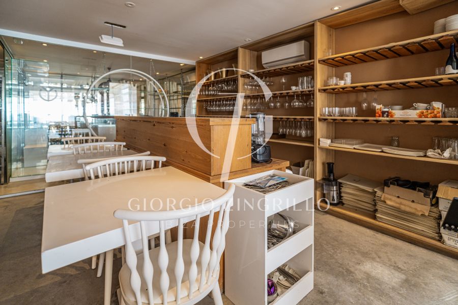 -EN VENTA- RESTAURANTE EN PRIMERA LINEA MAR CALA TARIDA