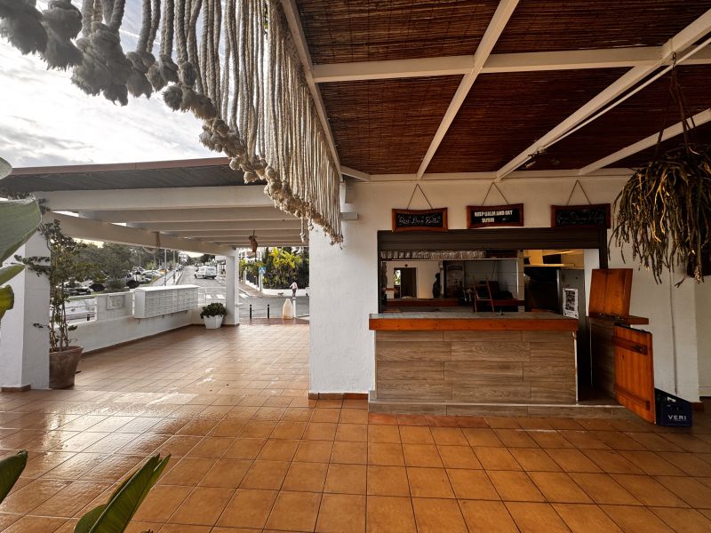 -EN ALQUILER/EN VENTA- Bar-Restaurante en Port des Torrets (Playa)