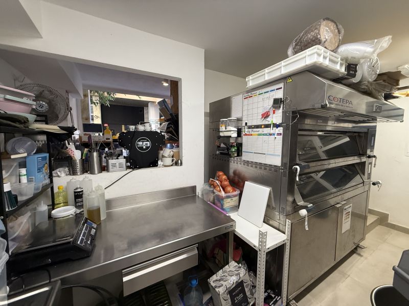 Pizzeria in calle Felip II