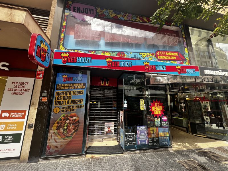 Restaurante en Avenida d'Espanya